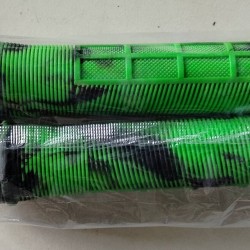 İTHAL KISA RENKLİ SİLİKON ELCİK - YEŞİL